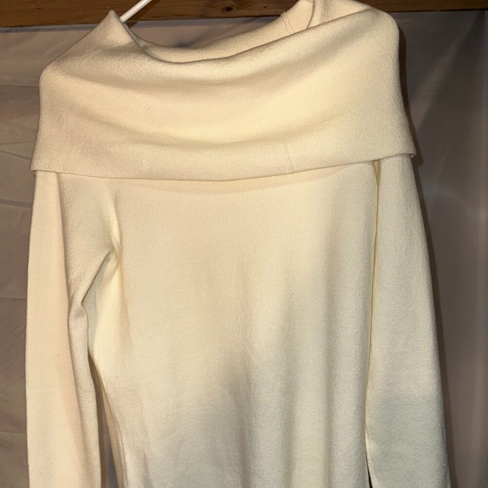 Trendy French connection women's sweater